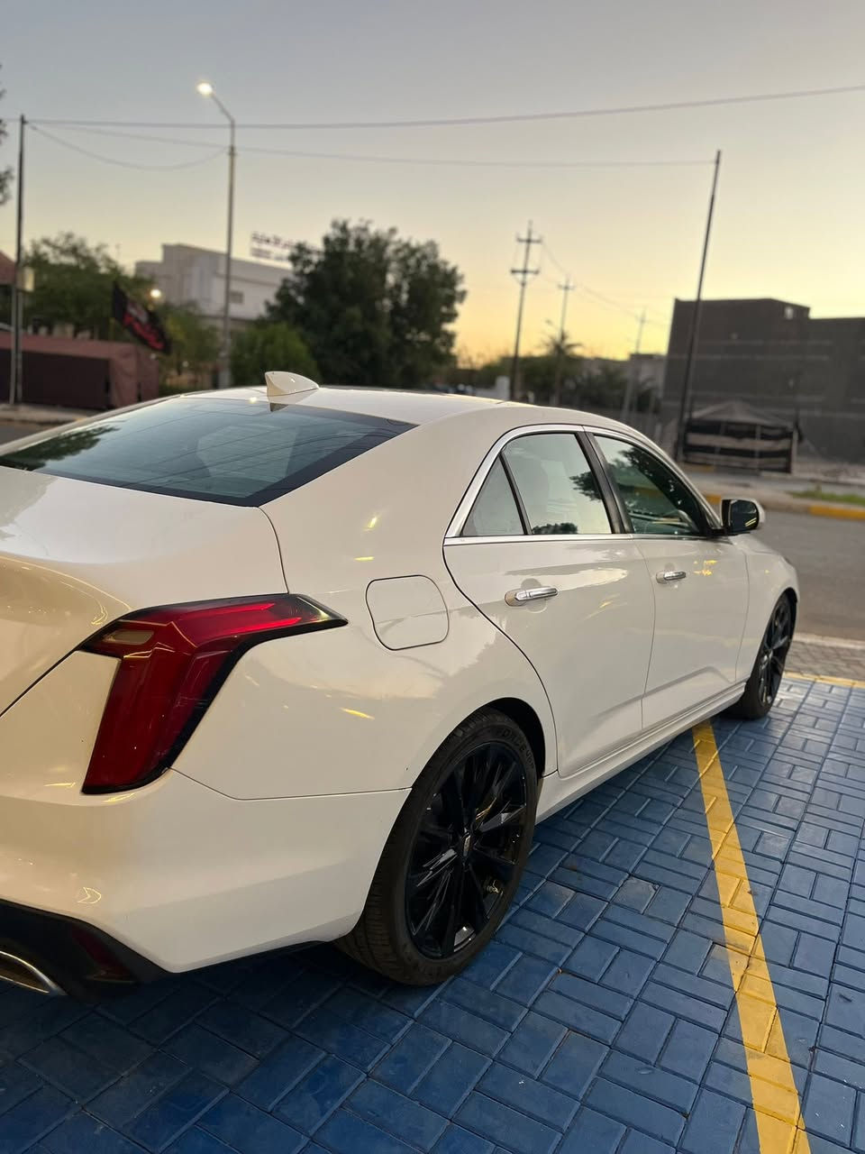*💎السلام عليكم للبيع
 كاديلاك CT4 2021 - 💎*

*التفاصيل:*
- *الموديل:* 2021 
- *الممشى:* 74,000 كم
- *المحرك:* 2000cc تيربو 4 سلندر - اقتصادي جداً
- *الحالة:* فول مواصفات عدا السلايت
- *الحادث:* بأمريكا جاملغ + بونيد فقط، بالعراق جاملغ خلفي + باب صبغ. *مكفولة لا شاصي ولا لغود وحادثها مال امريكا مرفق بالمنشور 

بصمة تشغيل | 4 بيبان بصمة | صندوق كهرباء | نظام ترحيب كاديلاك | تشغيل عن بعد | شاشة متحركة Swap | كاربلاي | شاحن وايرلس | رادار 360 + نقطة عمياء | تحكم ستيرن  | تحديد مسار | بريك ذاتي مع هزاز + داتا شو | جلد كهرباء | لايت عدسة زنون متحرك | لد خلفي | اوتو ستوب

*السيارة نظافة شركة، كلشي شغال 100% وجاهزة للتحويل شوكت ماتريد السيارة معوقين وانتهت المدة مالتها تاخذ راعيه وتروح تحول 

*السعر:* 160
*العنوان:* البصرة  
*الرقم:* ***********  
ماتعجبك السيارة وتشوفها غاليه اتركها تحصل افضل منها وبأقل سعر وتحياتي الكم ♥️
