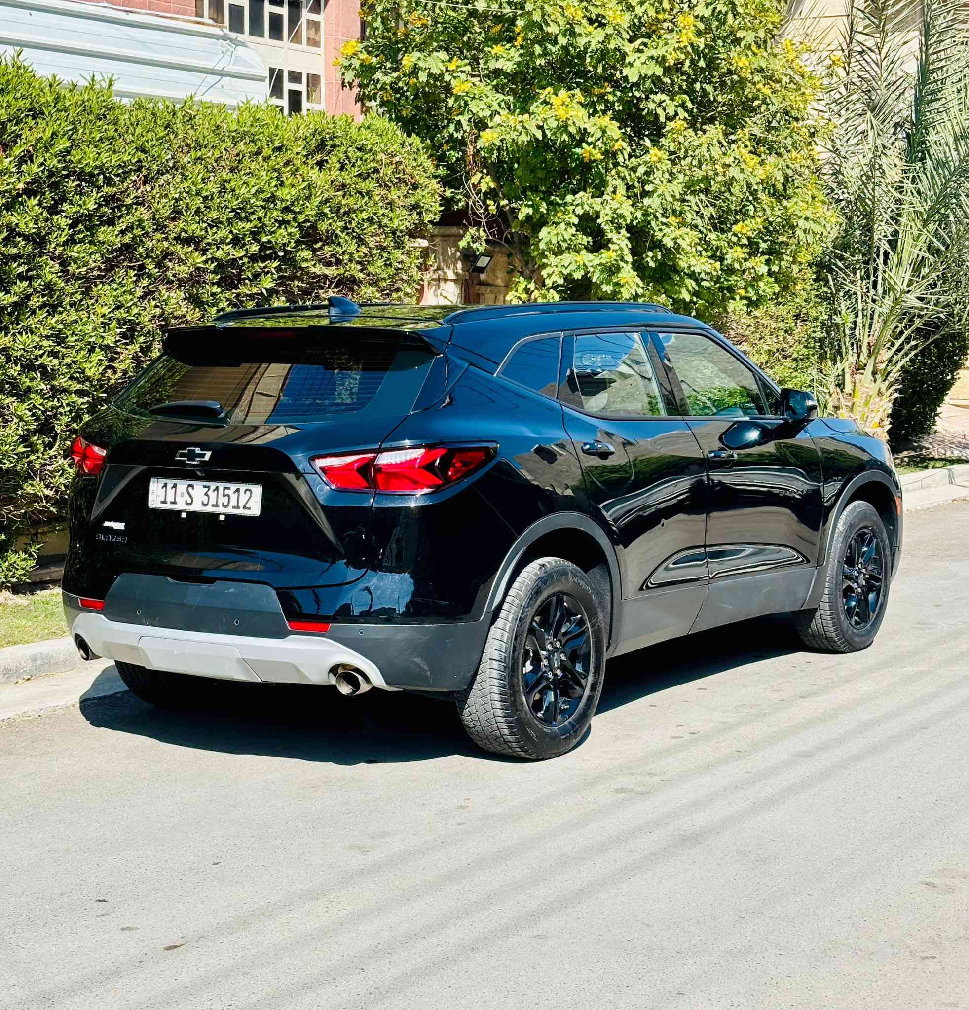 السلام عليكم 
بلايزر LT2 موديل 2022 
محرك 4 سلندر 2000 تيربو 
ماشيه 62 الف 
حادثه جاملغ امامي بارد فقط بدون دواخل بدون صبغ 
مواصفاته :- بصمه ,شاشه ,جنطه كهرباء, رادار امامي خلفي جانبي ,مقعد كهرباء, تحكمات ستيرن ,تحديد مسار, لايت امامي زينون ,لد امامي خلفي ,حساسات خلفيه ,كامره خلفيه دواره ,اوتو ستوب , تدفئه كشنات ،
مكان السياره المنصور 
***********
