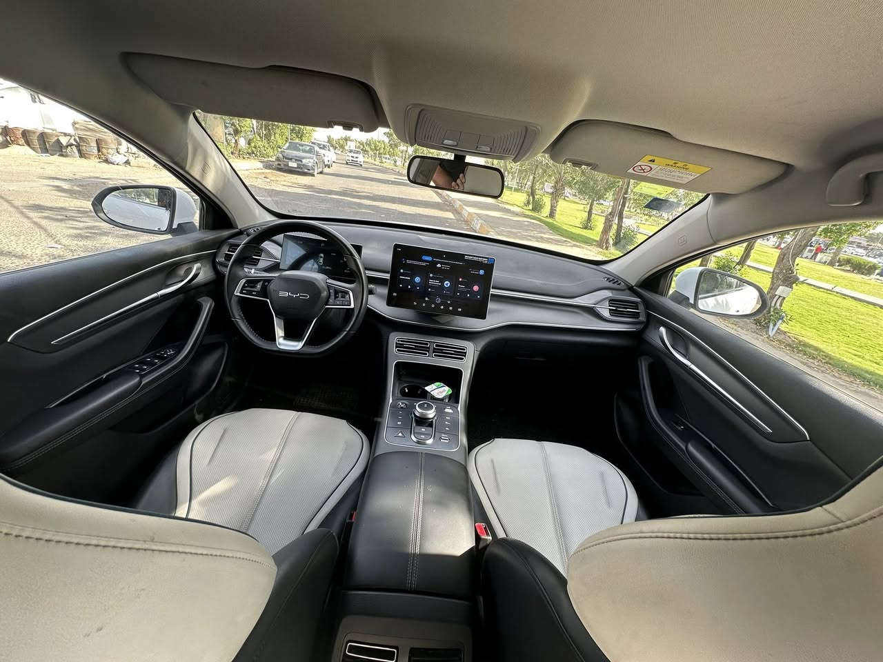 السلام عليكم BYD دسترويل 2025 ماشية 16الف سيارة مال بيت 19,200,000 دينار العنوان بغداد البياع 
رقم الهاتف:
‏***********
