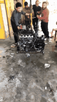 سلام عليكم ورحمة الله وبركاته اخوان تجفيت جميع انواع السيارات الكوري ولمريكي ياباني ايراني اسعار مناسبه برمجه فحص نوزلات تبديل مكاين شتريد موجود وحنه بل غدمه اتصل وندللك *********** بغداد حي البتول مقابل مدارس الولدايه اسم الورشه ورشت الصدقاء
