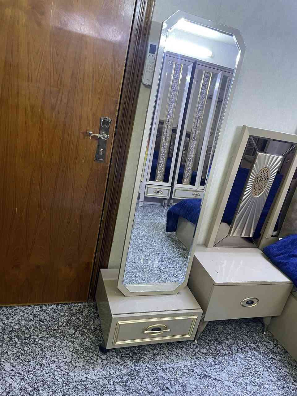 سلام عليكم غرفة نوم تركيه
8قطع
مكاني بغداد/الاعلام حي لشباب 
***********
