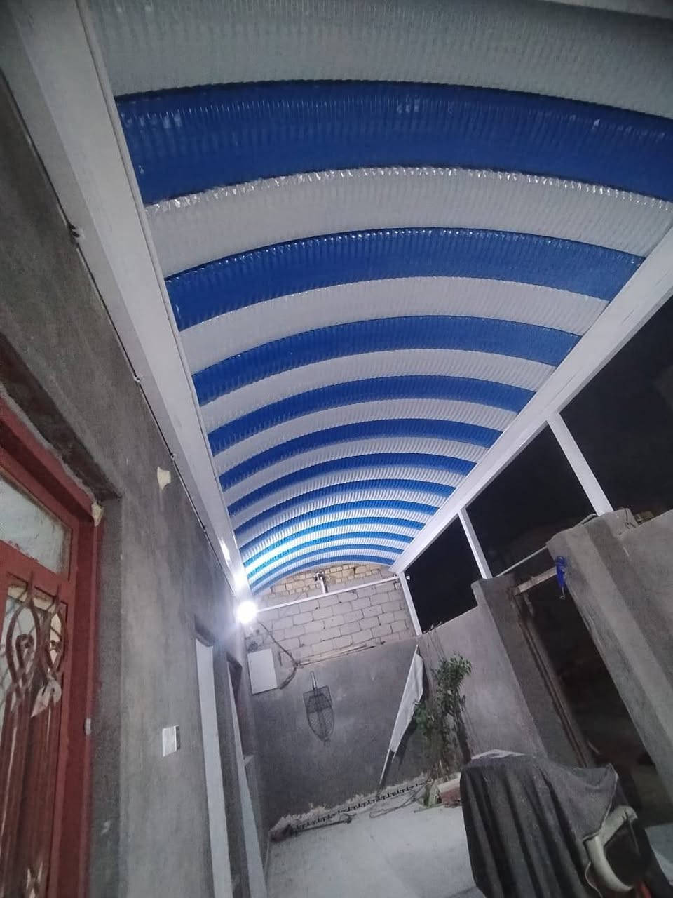 حداد الكافه انواع البيبان والشبابيك والمحجرات والقمريات شغل درجه اولى وحسب الطلب بااحدث الموديلات الجديده ***********  ابو علي الحداد  مكانه ناصريه مركز    بدايه جسر السريع تقاطع الزيناويه
