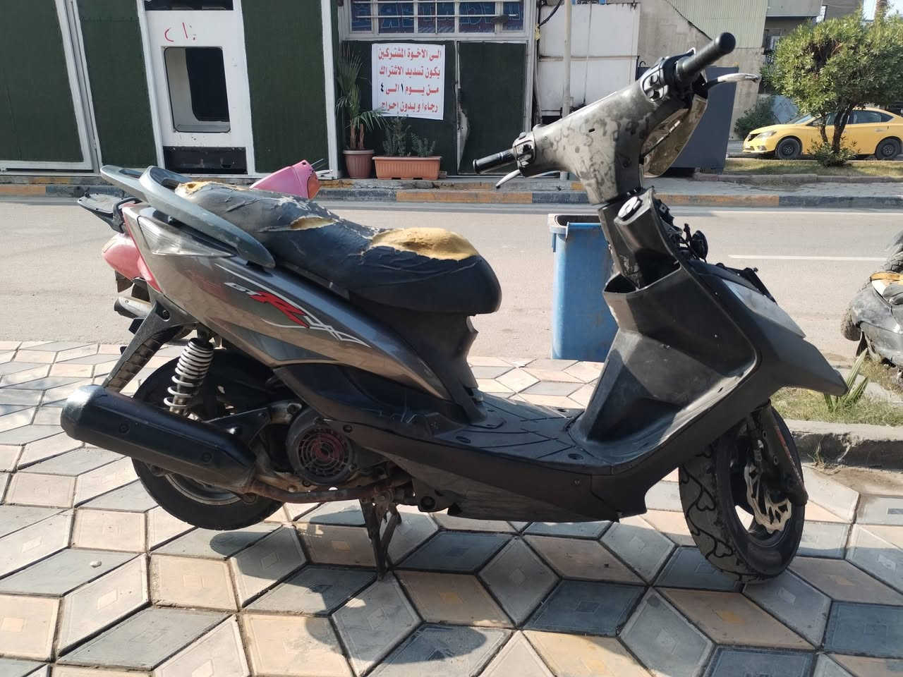 السلام عليكم دراجه ماكس ثعلب 140 للبيع 
كهربائيات كلها شغاله سلف لايت دراجه كفر جديد
لحيه جديده ترايش جديد تاير امامي جديد دراجه خير من الله نكره سلف بكل وقت مكينه خرسه نقص بس بجم ودوشمه كشن سعر 425 مكاني بغداد الحريه ***********
