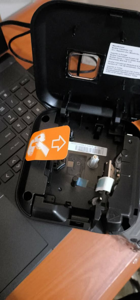 مرحبا اخوان طابعه برذر p-touch cube plus
جديد لوك شركة اجتني
تشتغل واير + شحن 
بلوتوث وبيها برنامج على التلفون للطباعه
ليبل البطارية اجاني ما مجرور فقط جريته وشحنت البطارية شوية يعني قطعه لوك فول الفول وحته الكاسيت بلكبس مافتحتة


**إذا كنت صاحب هذا الإعلان وتريد حذفه لأي سبب، رجاءا أرسل رسالة إلى الدعم الفني**