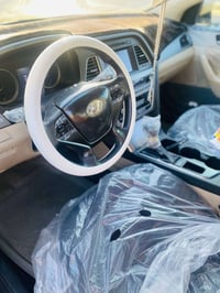 للبيع سوناتا 2017 امريكي سياره نضيفه وعلى ايد جناي ومنفوضه من صدر من ت...