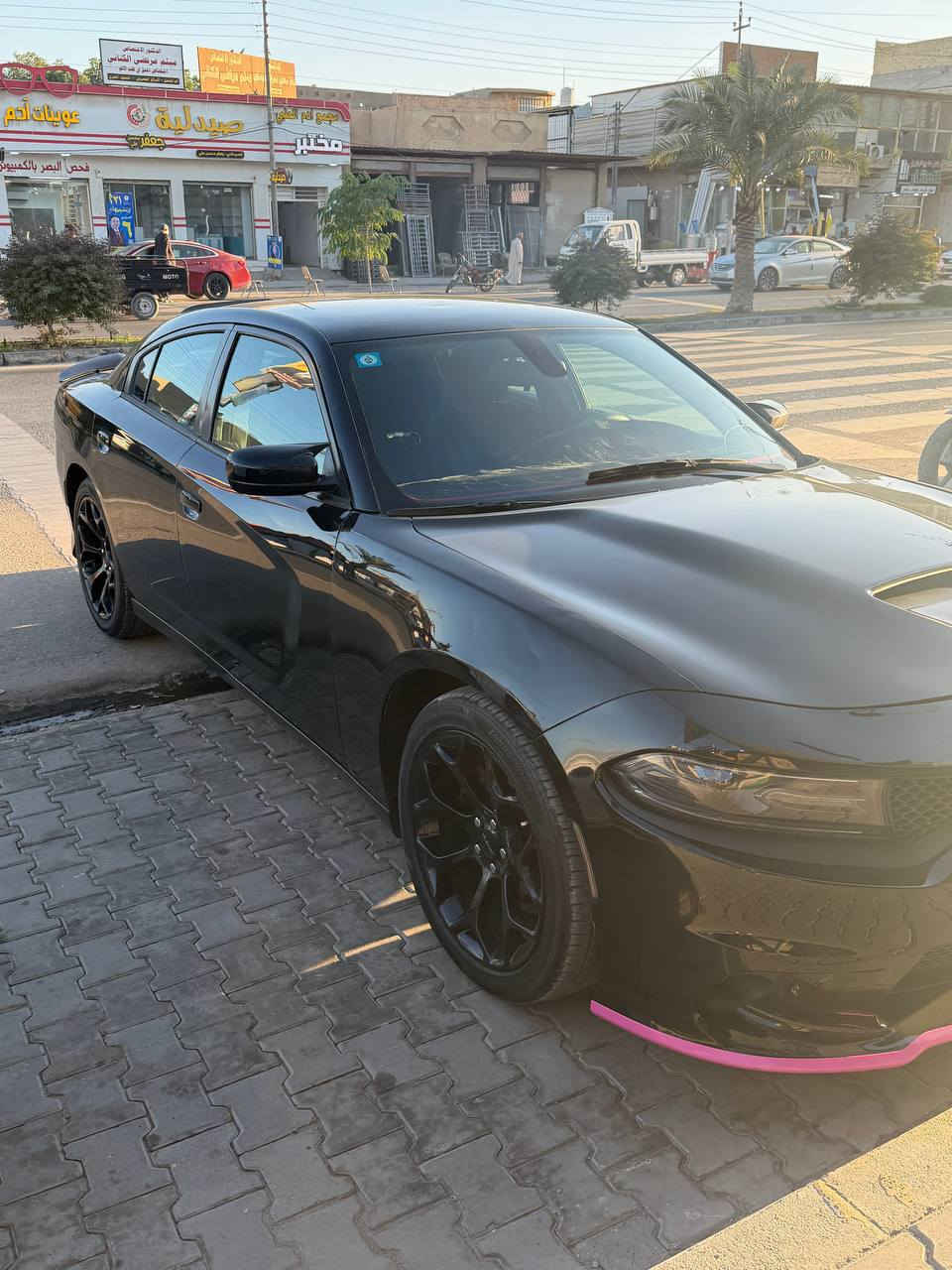 جارجر 2016 رقم بغداد الجديد بأسمي شخصيا مشروع وطني
مواصفات sxt العاديه 
ضربتها جاملغ اليسره سطحيه 
البنيد والدعاميات  محدث فقط 
بيها تكحيلات بسيطه 
الكير والمكينه مكفوله من كلشي 
ماشيه 122 ميل 
تخم تايرات جديد 
بطاريه جديده 
استخدام شخصي نظيفه السياره كلش
١٦٥ وبي مجال بسيط


**إذا كنت صاحب هذا الإعلان وتريد حذفه لأي سبب، رجاءا أرسل رسالة إلى الدعم الفني**