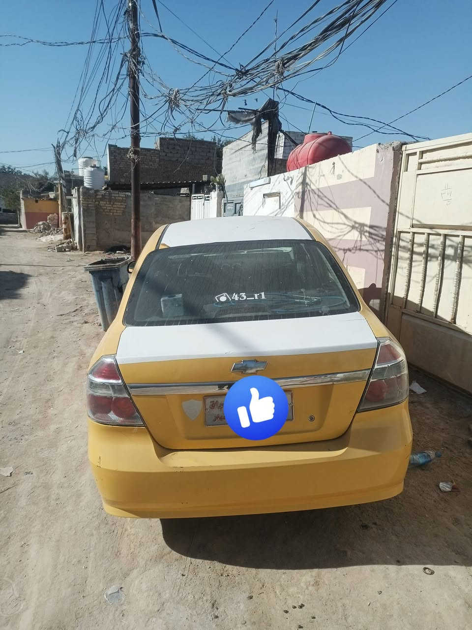 السلام عليكم 
افيو للبيع مسكر مكينه وكير جدد 
سياره مامسجله هيئه يعني ماعليها ولا ربع 
غرامات 260الف فقط 
سياره شوفت عينك نضيفه حدايه خلفيه واماميه جدد 
رقمها احمر راعيها يريد مداور 
سعر السياره 25 ورقه للتواصل *********** بي واتساب
