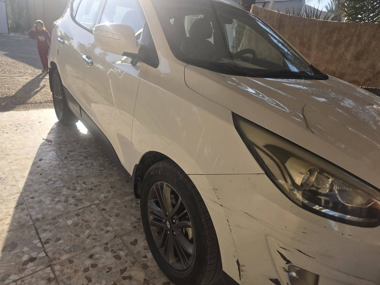 السلام عليكم 
توسان 2015 رقم بغداد خليجي مكفوله من الحادث بيها بارد فقط اريد مراوس ب سلتيوز 
مكان حله ورديه خارج


**إذا كنت صاحب هذا الإعلان وتريد حذفه لأي سبب، رجاءا أرسل رسالة إلى الدعم الفني**