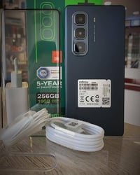 موبايل 𝖨𝗇𝖿𝗂𝗇𝗂𝗑 𝖧𝖮𝖳 50 للبيع سعر 100  /07823256185 غير متواجد علئ الفيس...
