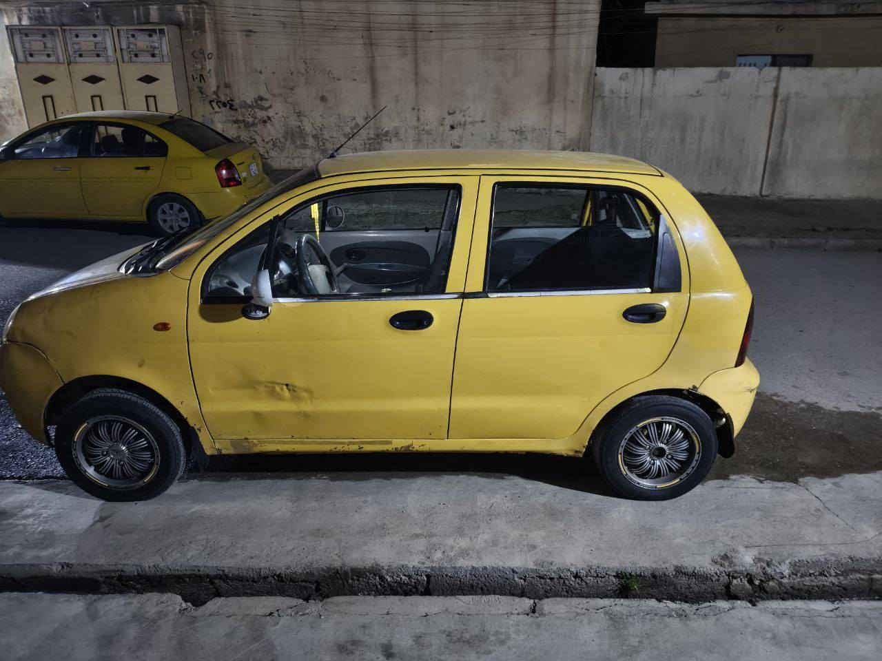 سياره كيو كيو للبيع مديل 2012   بلا ضرر وبلا صبغ بيها طخه باب السايق ومامعدلا شرط التحويل سياره مال بيت ومامتعوبه تبريد شغال سعر ١٨ وبيها مجال قليل للئستفسار  
***********
***********
