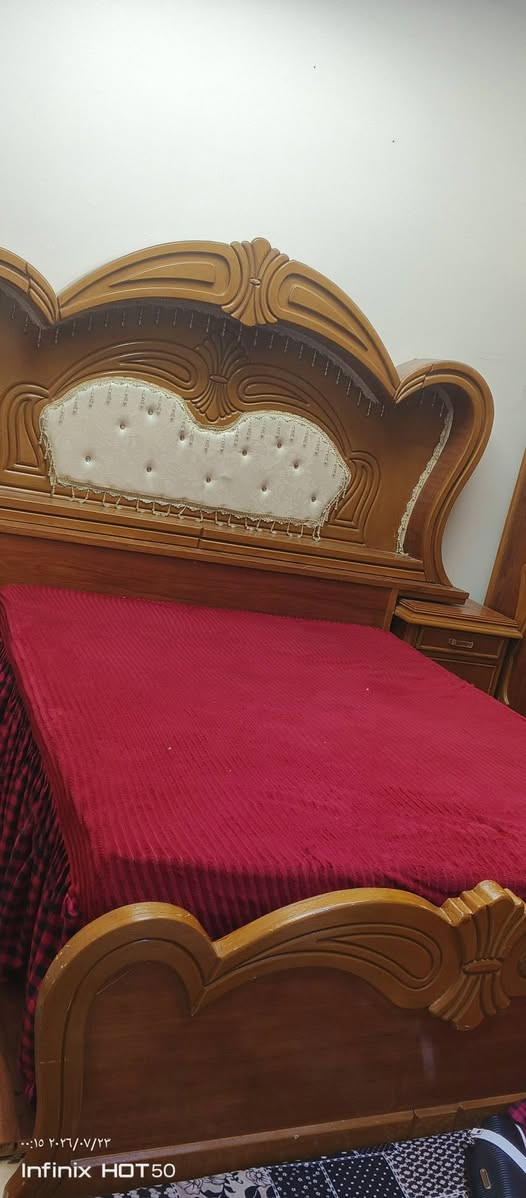 غرفه اخشاب عراقي تسكام درجه اولى للتواصل ***********
