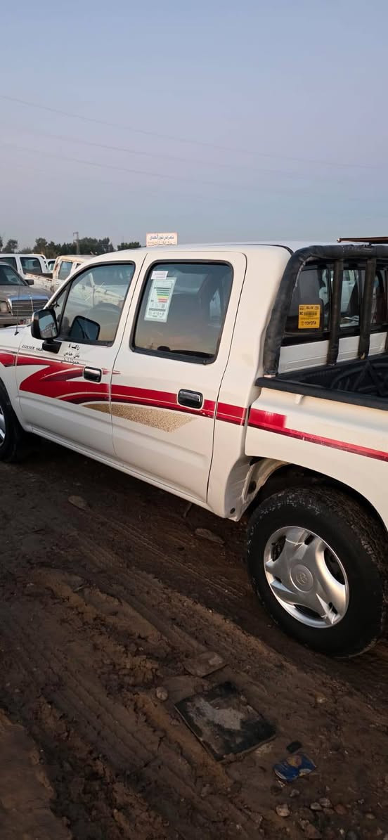 للبيع تيوتا 2001. سياره جديده كفاله سعره 135ورقة وبيه مجال مكان ناصريه الرفاعي مكلف بلنشر ***********
