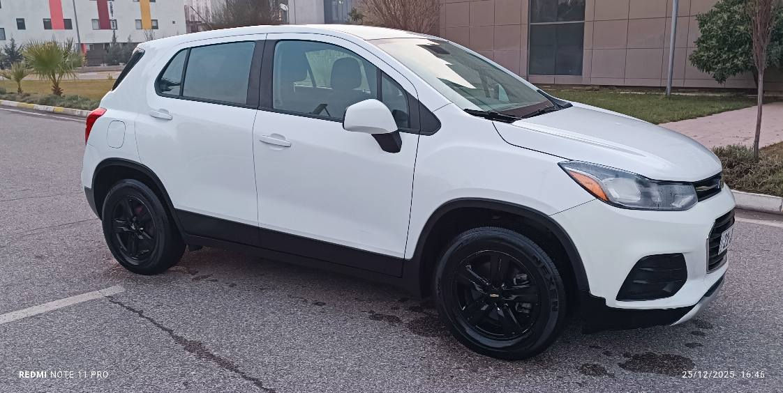 شۆفلێت تراکس مۆدێل 2019 بێ بۆیاخ بێ ئیرباک  یەک جاملغ گۆڕاوە بە بیلاد ڕەقەم شانسیم داناوە 100کیلۆمر  ڕۆیشتوە نرخ 112مەجالێکی  کەم شۆێن سلێمانی 
***********
*********** السليمانية, العراق
