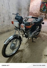 دراجة للبيع • عمارات الملح