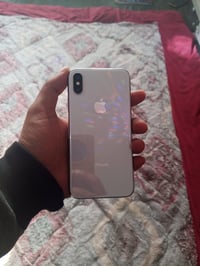 آيفون X • ٢٥٦ • بطارية ١٠٠