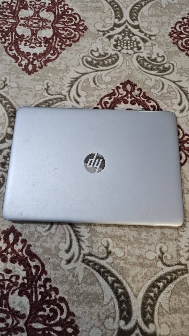 HP حاسبه 
​المعالج: AMD PRO A10-8700B R6 (10 Cores)
​الرام: 8 GB
​الهارد الأول: 128 GB SSD (للنظام والسرعة)
​الهارد الثاني: 500 GB HDD (للتخزين)
​كرت الشاشة: AMD Radeon R6 Graphics
​الصوت: Bang & Olufsen
​النظام: Windows 10 Pro
​
​ السعر:250 الف


**إذا كنت صاحب هذا الإعلان وتريد حذفه لأي سبب، رجاءا أرسل رسالة إلى الدعم الفني**