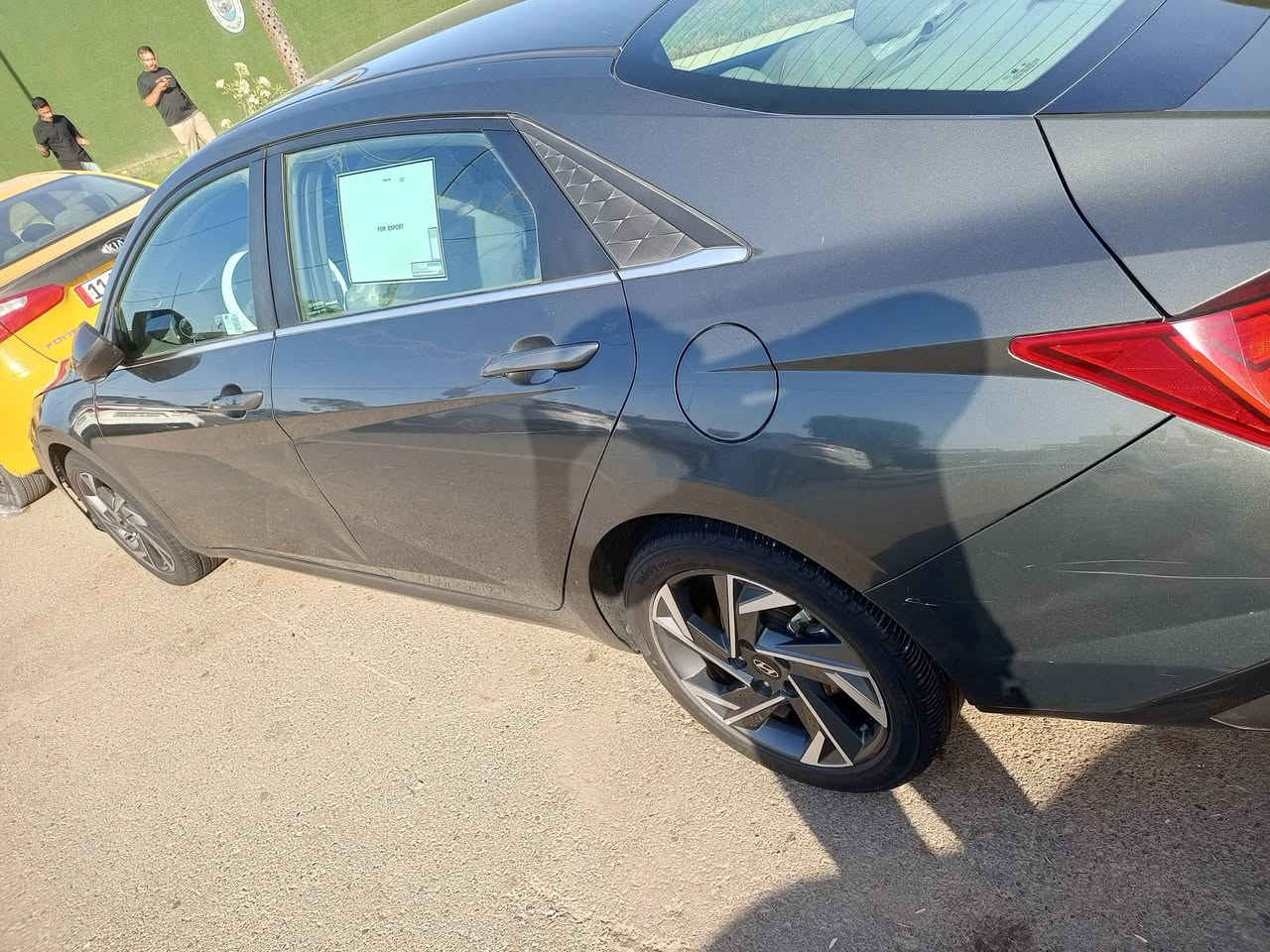 الانترا موديل 24
المواصفات ………..
 فتحه سقف اسلايت
 بصمه تشغيل 
 بصمه أبواب 
 تشغيل عن بعد 
 رادار امامي وخلفي وجانبي
 لد داخلي الالوان متغير 

 كشنات تدفئه 

 شحن لاسلكي 
 رادار جانبي 
 لايتات عدسه 
 تحديد مسار 
 مثبت سرعه 
 وقوف ذاتي 
 مانع اصطدام 
 شاشه ثلاث انضمه (سمارت - نورمال-سبورت) 
 شاشه دجتال متصله 
 كامره  خلفي 

 ماشيه 15 ألف 
السياره حادثها  جانبي جاملغ وباب فقط
 مكاني بغداد 
الاتصال ***********
