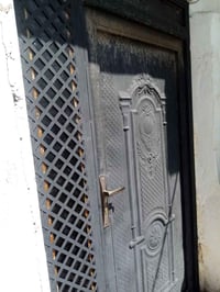 باب حديد • ٢٢٤×١٣٧