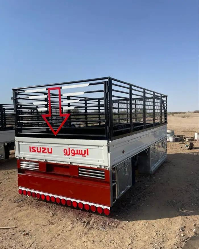 يرهم من 2009 وفوق ..
عرض الشاص : 85 سم
الطول : 35 : 4م العرض : 16 : 2 م
1 : خشب نظيف جدا
2 : شبك جديد 1.5 بوصه
3 : فرشه صاج مبزر 3مل
توصيل لجميع المحافظات موجود نقليات واتساب ***********
