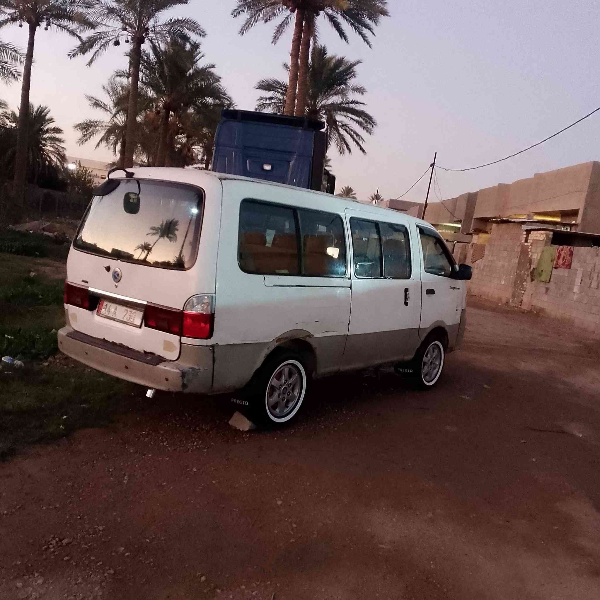 سلام عليكم
بريجو منغولي مديل 2005
كير محرك اكسن مكفولت 
تخم تاير ..رقم نكليزي 
مصفره هيئه ومرور 
مكان ابو غريب 
***********..***********
