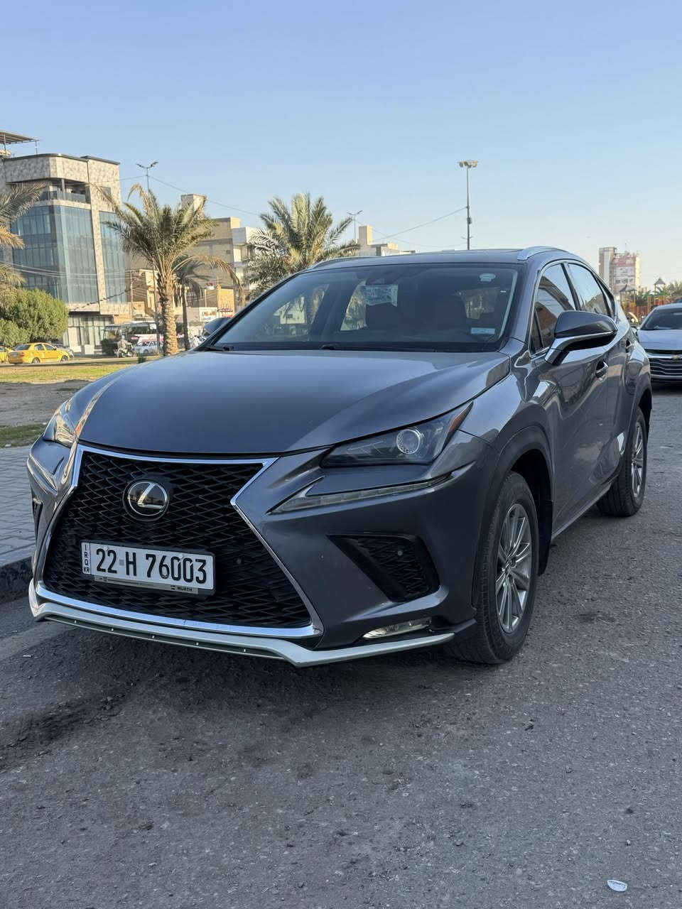 السلام عليكم
للبيع لكزز nx300 الموديل 2021 بانزين فقط 
فول مواصفات فتحة كشنات كهربائية جلد 
كشنات تدفئة وتبريد
رادار امامي وجانبي 
توقف ذاتي 
حساسات امامية وخلفية 
جنطة كهرباء جلاق 
لايت زينون عالي وناصي 
ستيرن كهربائي 
نظام خروج من المسار 
اضاءة بقبضات الابواب 
واضاءة دوس ليزرية علامة لكزز
اهواي بيها مواصفات ما تنذكر 

وارد امريكي حادث بنيد فقط صور الحادث بالمنشور 
ماشية 34الف ميل 
السيارة جديدة كلش وعليها نانو سيراميك 
رقم اربيل ومكان السيارة كربلاء 
السعر 285 
للاستفسار 
*********** / ***********
