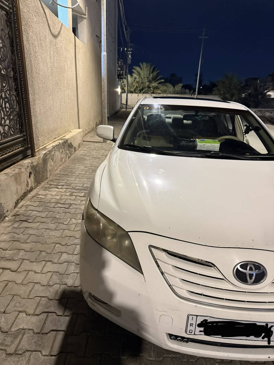 كامري GLX2008
مكينة كير شرط الفحص 
تخم تايرات جديدة
بيه صبغ بالبنيد مرشوش
وبيها قطعتين بارد فقط 
تبريد خير من الله 
رقمها بغداد مشروع وطني 
سيارة شرط تحويل 
سنويه ٢٠٢٩
مكاني ابي الخصيب السراجي
***********
