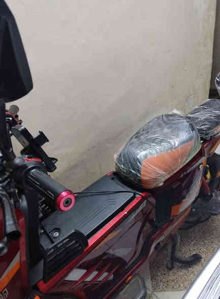 سلام عليكم دراجه للبيع x900 مكاني البصره زبير سعر 600 بيه مجال قليل رقم الهاتف ***********
