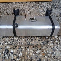 للبيع تانكي ١٠٠لتر فافون بعدةجديداستعمال اقل الشهر مع القواعد والطوافة...