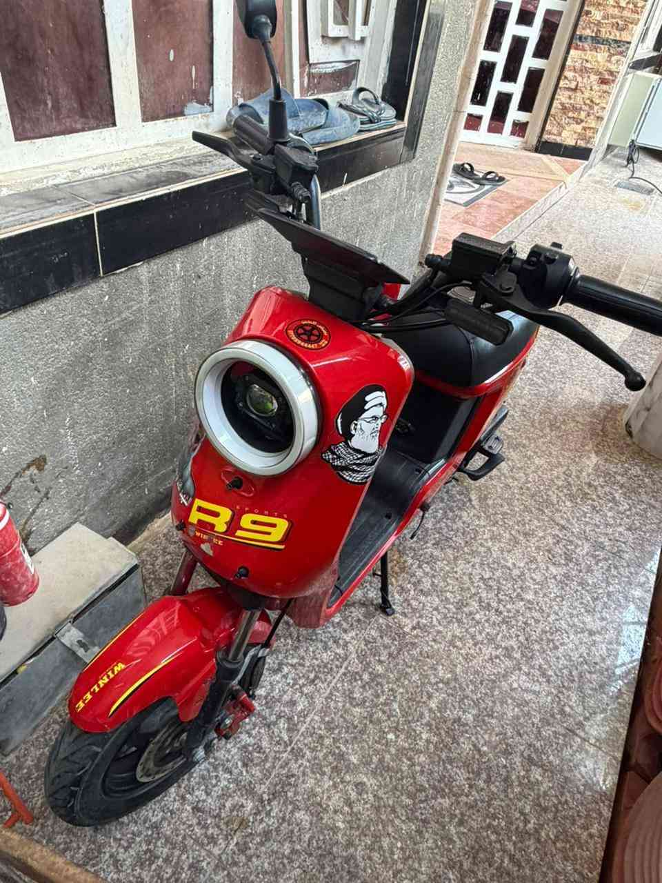 دراجه شحن نوع R9 موديل ٢٠٢٥ نهايه السنه نظيفه مكاني البصرة شط العرب رقم الواتساب ***********
