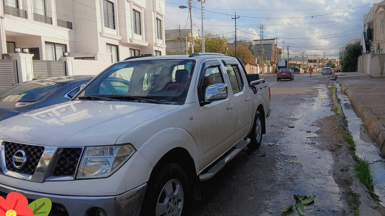 نيسان نيفاره 2009 رقم دهوك انكليزي سنوية لغاية 27 مكينه كير تبريد تدفيه شرط السياره بدون اي ضرر او صبغ  السياره مال بيت شرط التحويل السعر 105 لتواصل اتصل *********** او ***********
