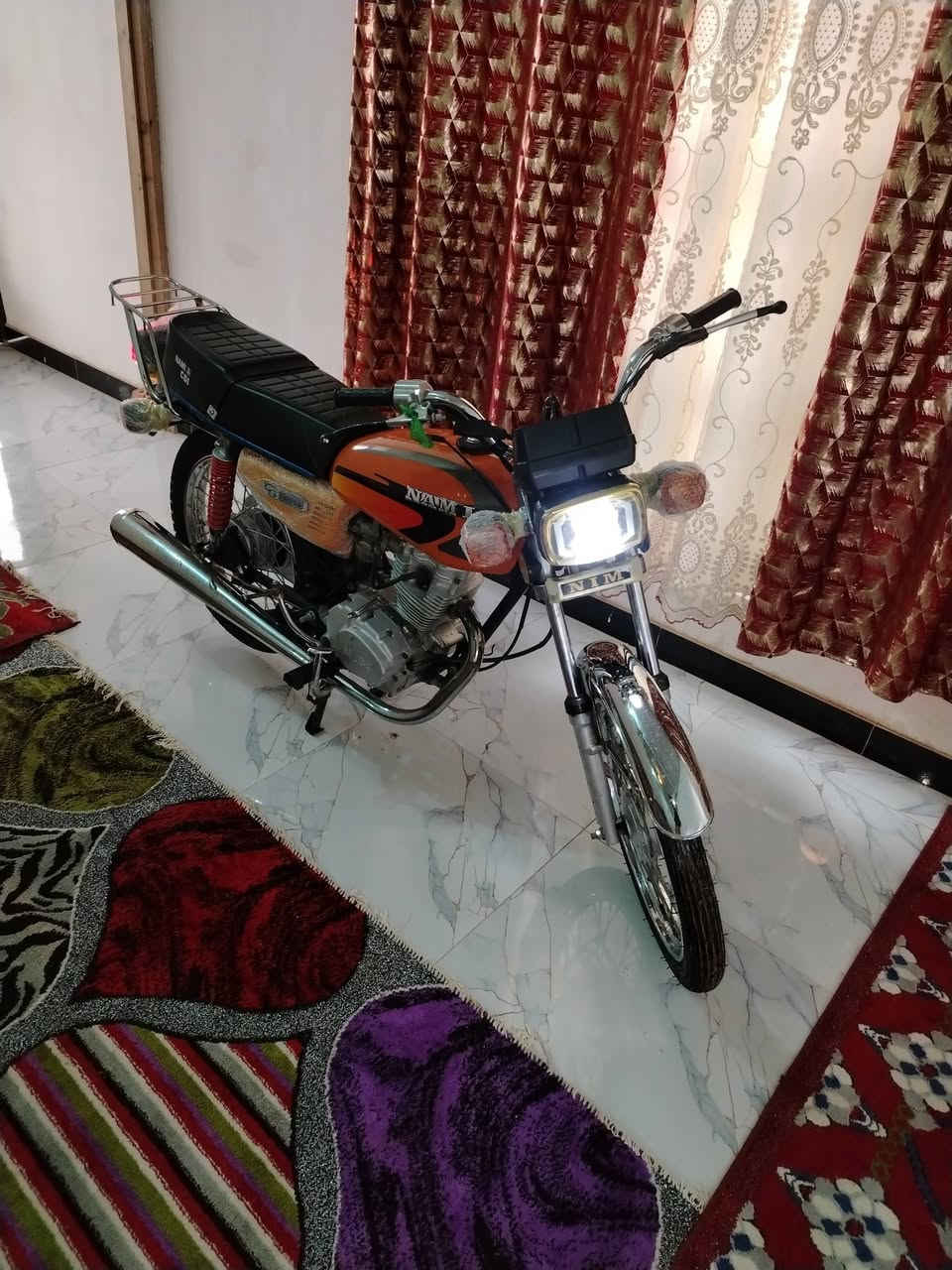 السلام عليكم شباب دراجه موديل 21 اوراق اصولي جديدات بوجهك للترقيم تعميرتهاا كله جديده  ما عايزها برغي السعر 650  وبيه مجال والشراي بيه خير ويدلل والاتصال على هذا الرقم ***********
