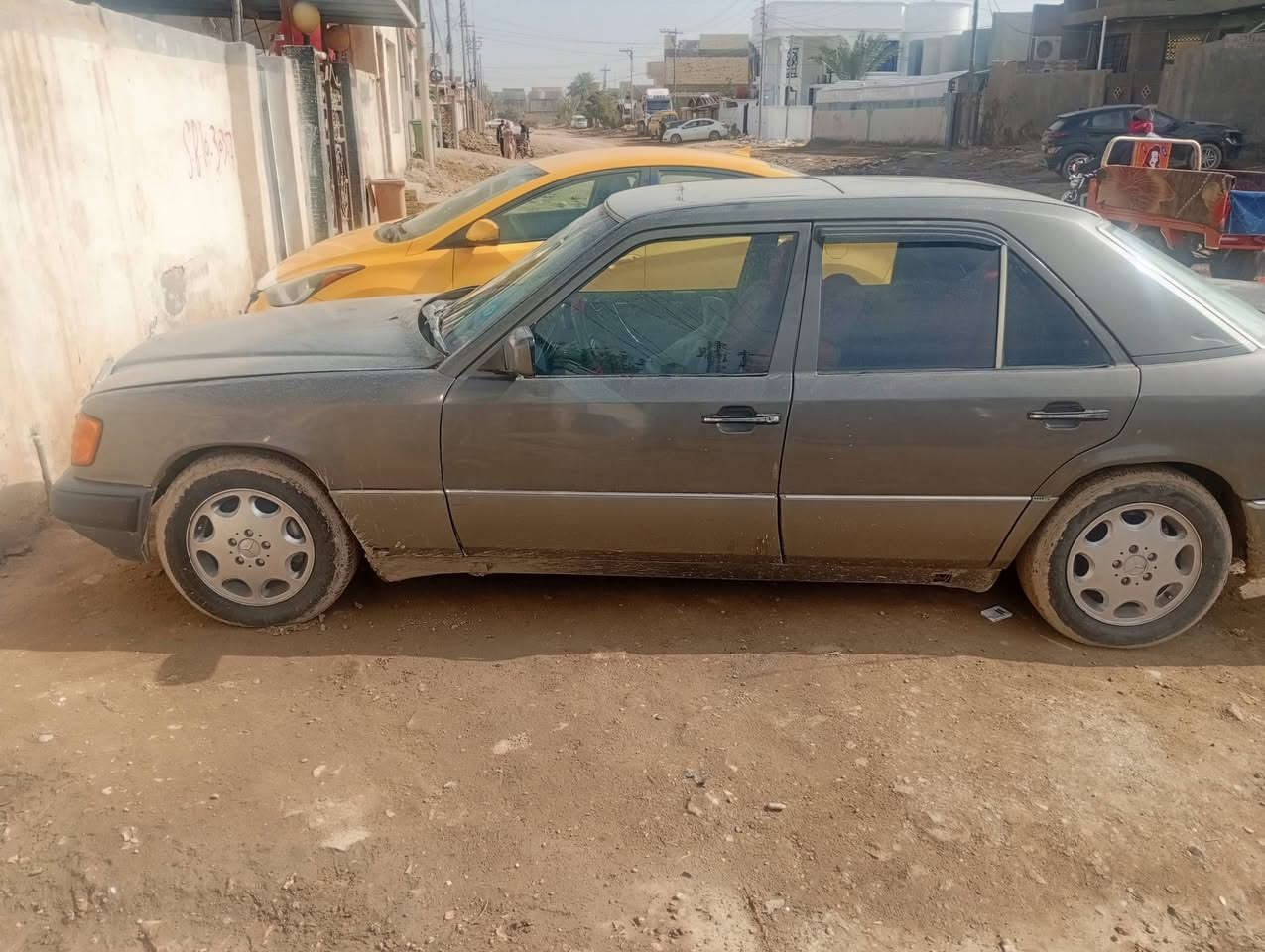 مارسدس بيع سريع ماكو هيج اسعار 37 ورقه مكينه وكير بطه اثنين ونص حلوه سياره  شاشه تاب دمام تخم تاير معتازه ترتيب مصبوغه جماليه *********** مكاني بابل الحله رقمه بغداد دولي بسمي
