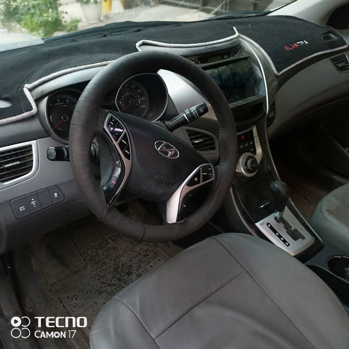 النترا وارد امريكي ٢٠١٢ رقم بغداد انكليزي بأسمي محرك ٢٠٠٠ دوش السيارة ليبل واحد بدون تبديل بدون صبغ حتة الدعاميات مامصبوغة عدا ذيل الجاملغ الأيسر من امريكا وبيها بارد قليل بالبنيد وبارد بالجاملغ الخلفي يم قبغ البنزين وصور حادثها بالمنشور هزة جديدة وارقام جديدة..سعرها ب ٩٨ ورقة مكاني غزالية الاتصال على الرقم *********** بغداد, العراق
