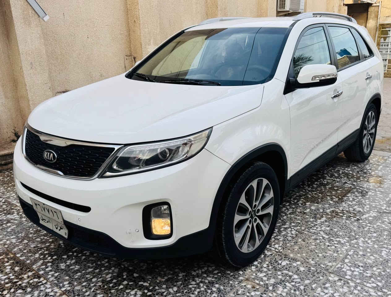 للبيع *********** السعر 149 
سورنتو خليجي موديل 2015 رقم أربيل تحويل او وكالة محرك 2400 دوش بيها صبغ نصف الجاملغ الأمامي فقط سونار مرفق مواصفات بصمة ثلاث قطع تبريد سبعة راكب مري شفط ترحيب لد امامي خلفي السعر 149 مكان السياره كربلاء المقدسة كربلاء, العراق
