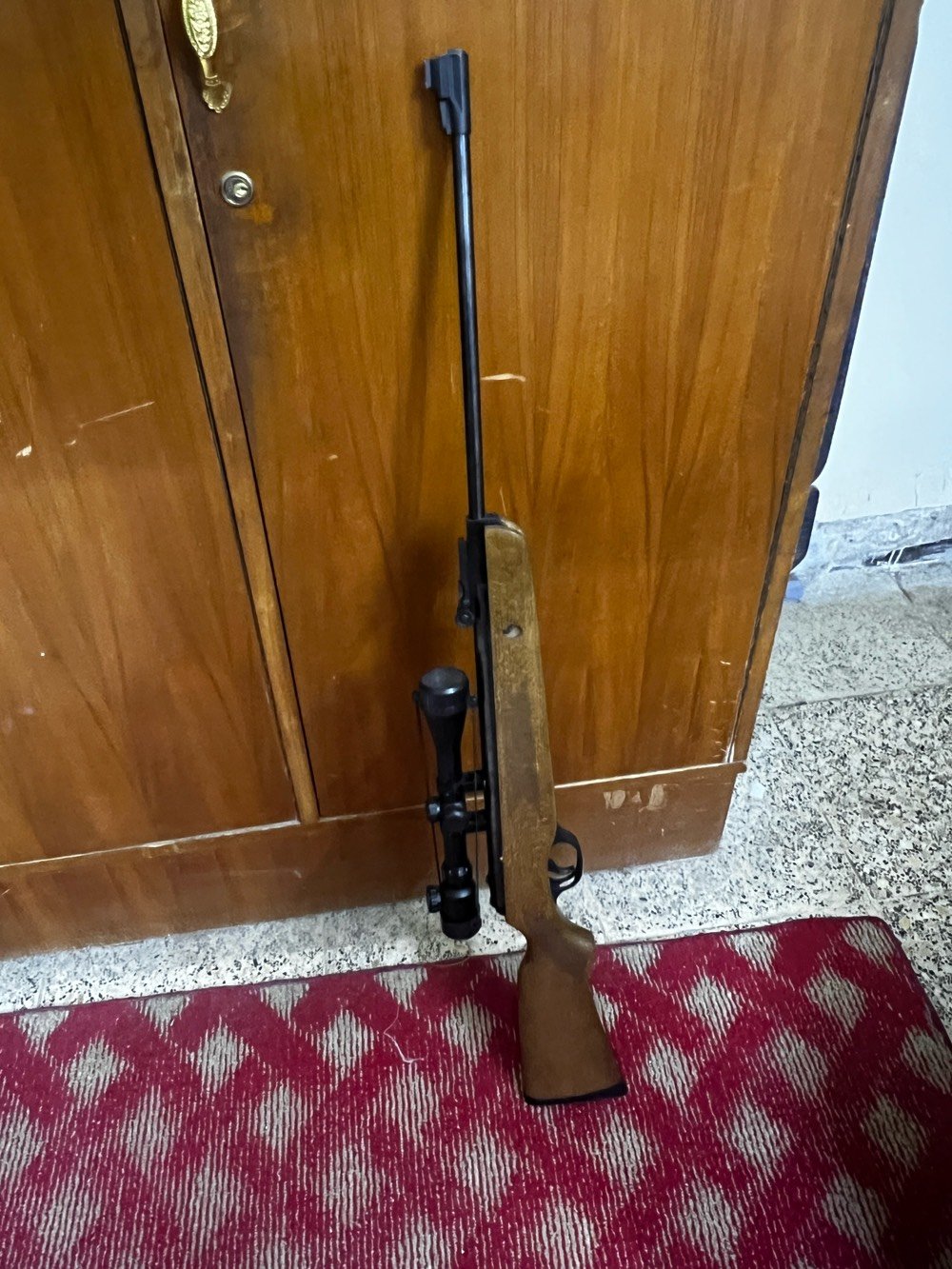 متوفر كسريه B11 السعر 200 وبيها مجال كلشي ما بيها نضيفه وجديده العنوان بغداد الغزاليه