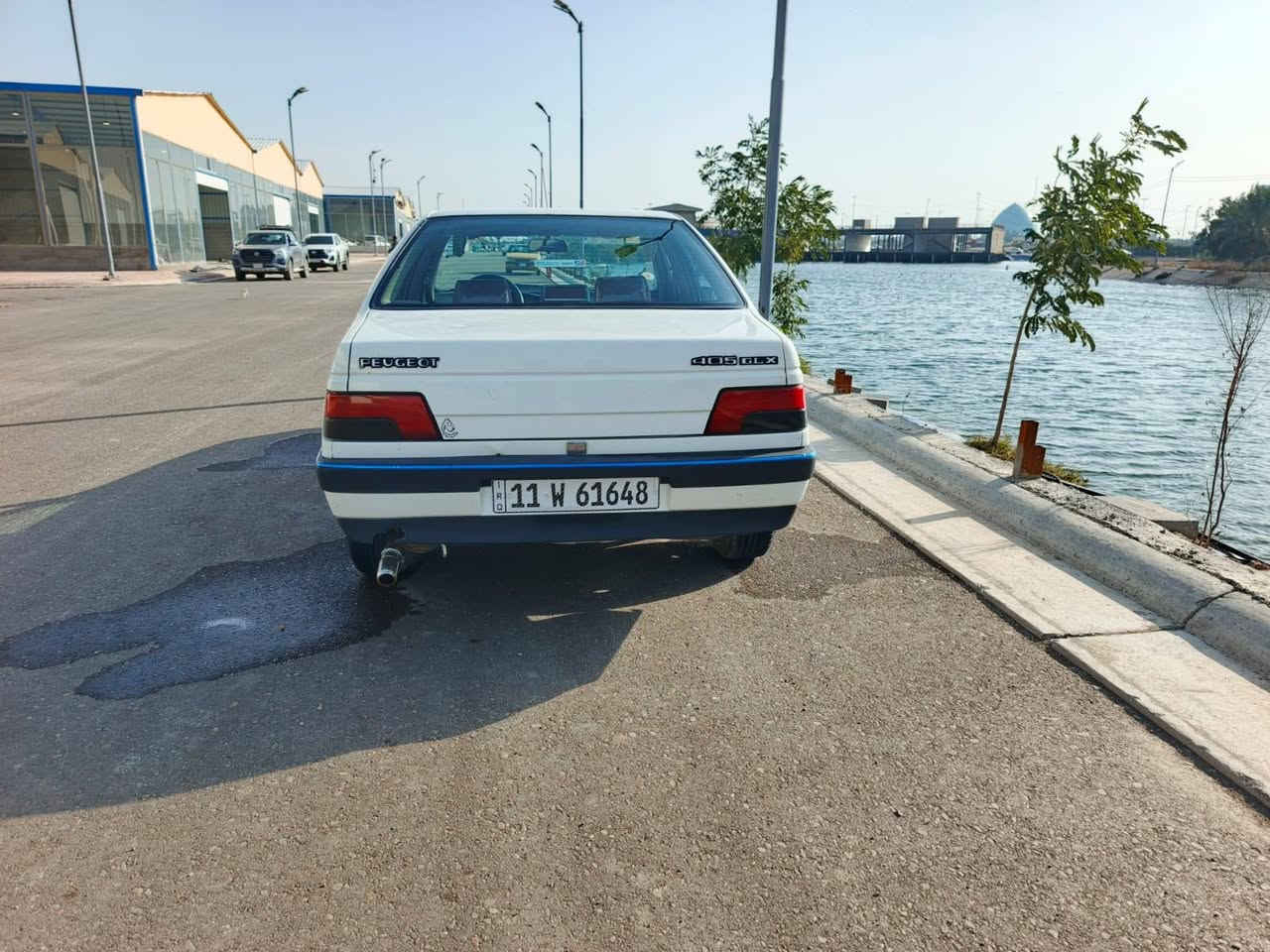 السلام عليكم بيجو 405 سياره موديل 2010 مكفوله كفاله عامه من الظربه والصبغ رقم وهزه جديده سياره ماشيه 182الف حقيقي مكاني بغداد رقم ***********
