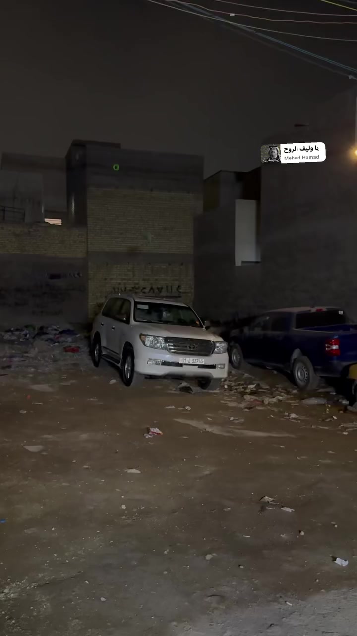 لاندكروز 2010 فول مواصفات فتحه بصمه تشغيل عن بعد جام يصعد وينزل من البصمه داخل حمصي انته شوف غرفة السياره بل تصوير واحكم على النضافه 
مكينه كير حداديه مكفولات كفاله عامه
السياره بدون صبغ والتبديل فقط بوارد ثنين
السعر 285 بيها مجال بسيط 
*********** سيد مصطفى
