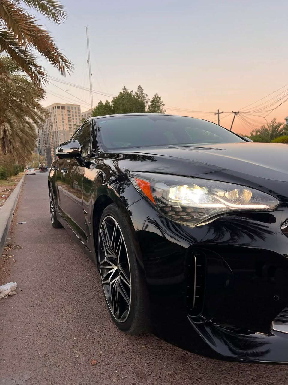الحلوة للبيع 🖤 

كيا ستنكر موديل 2023 محرك 3300 تون تيربو 🚀 V6
فئه السياره GT2 يعني 1/1
بصمه + ترحيب مري 
فتحه سقف بانوراما 
حساسات امامي خلفي 
كامرات محيطيه 360 5 كامرات 
كراسي 2 كهرباء + تبريد وتدفئه مقاعد 
رادار امامي + جانبي 
جنطه ذكيه كهرباء 
مازدات دواره عند الاستدار 
وباقي المواصفات المعروفه 
حادث السياره بنيد مبدل واني مشتريله ربع امامي كامل يعني مال تفصيخ مازدات راديترات دعاميه كله شرط اصلي تفصيخ وبيه ربع جاملغ بارد ايرباك سترين فقط 

مكان السياره : بغداد ، السيدية

 ***********
