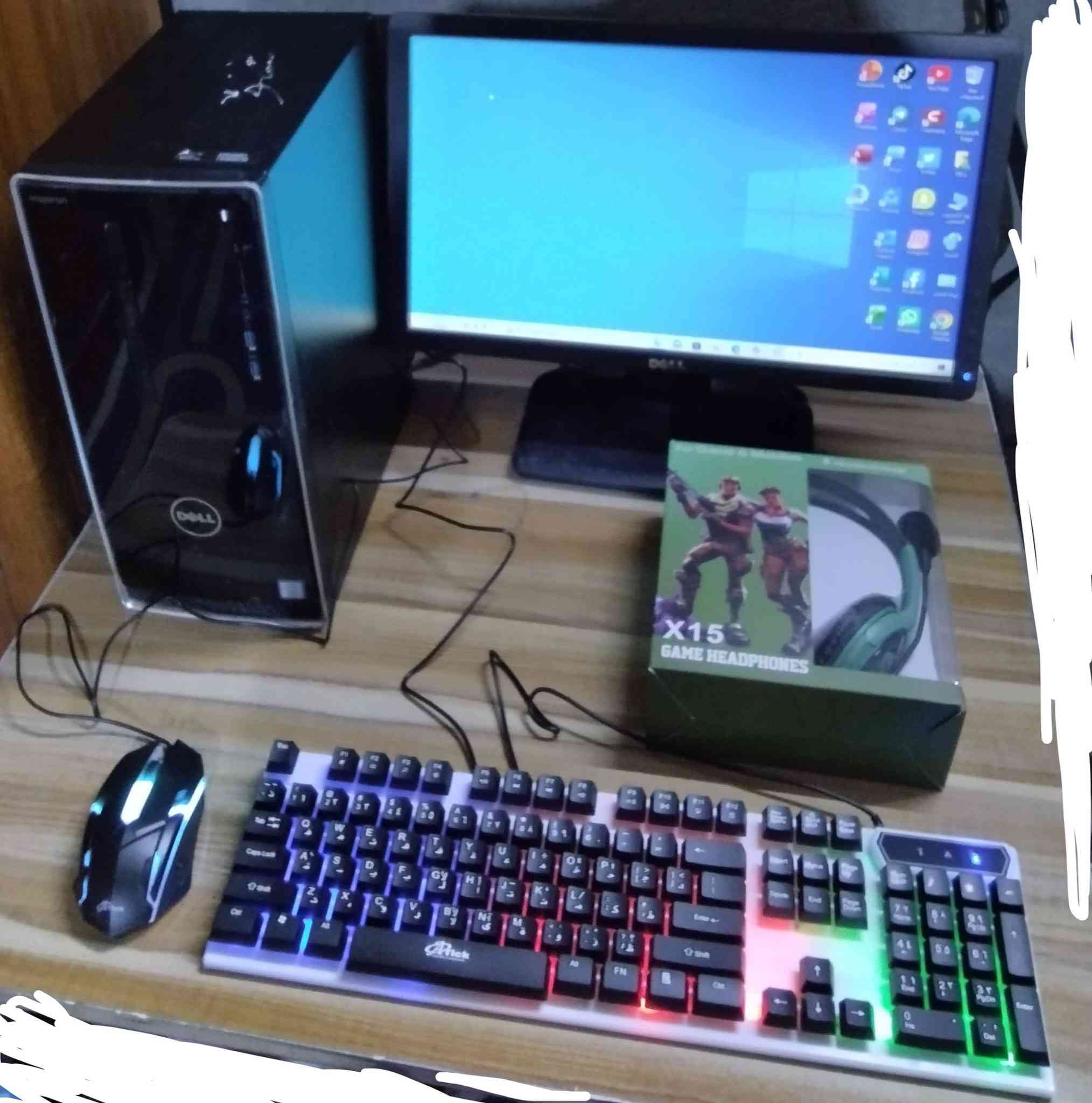 🔥 حاسبة Dell كاملة جاهزة للاستخدام
✅ المعالج: Core i5 الجيل السابع 
✅ الرام: 16GB
✅ التخزين: 256GB SSD سريع
✅ تشغل: PUBG + برامج أوفيس + نت
🖥️ شاشة Dell 19 إنج
🖥️ كيس DELL lnspironيحتوي على كارت واي فاي داخلي 
⌨️ كيبورد + ماوس أصلي ضوئي
🎵🎶🎁 سماعه محيطيه نك مايك هديه 
📌 الجهاز نظيف ومجرب 100% فقط مخارج usb الاماميه ماتشتغل يحتاجلهن برمجه يمكن 
📍 المكان: (نجف الاشرف)
🚕 توصيل لجميع محافظات العراق
💰 السعر: 225 ألف (قابل للتفاوض البسيط)


**إذا كنت صاحب هذا الإعلان وتريد حذفه لأي سبب، رجاءا أرسل رسالة إلى الدعم الفني**