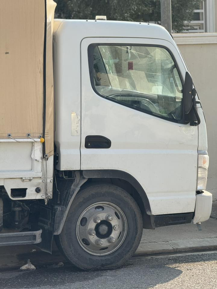 السلام عليكم
كنتر 2015 
رقم اربيل 
سياره جديدة 
وجاهزة من كلشي 
ماشيه 142الف حقيقي 
سياره ممشتغله الخط ابد 
الاتصال ***********
