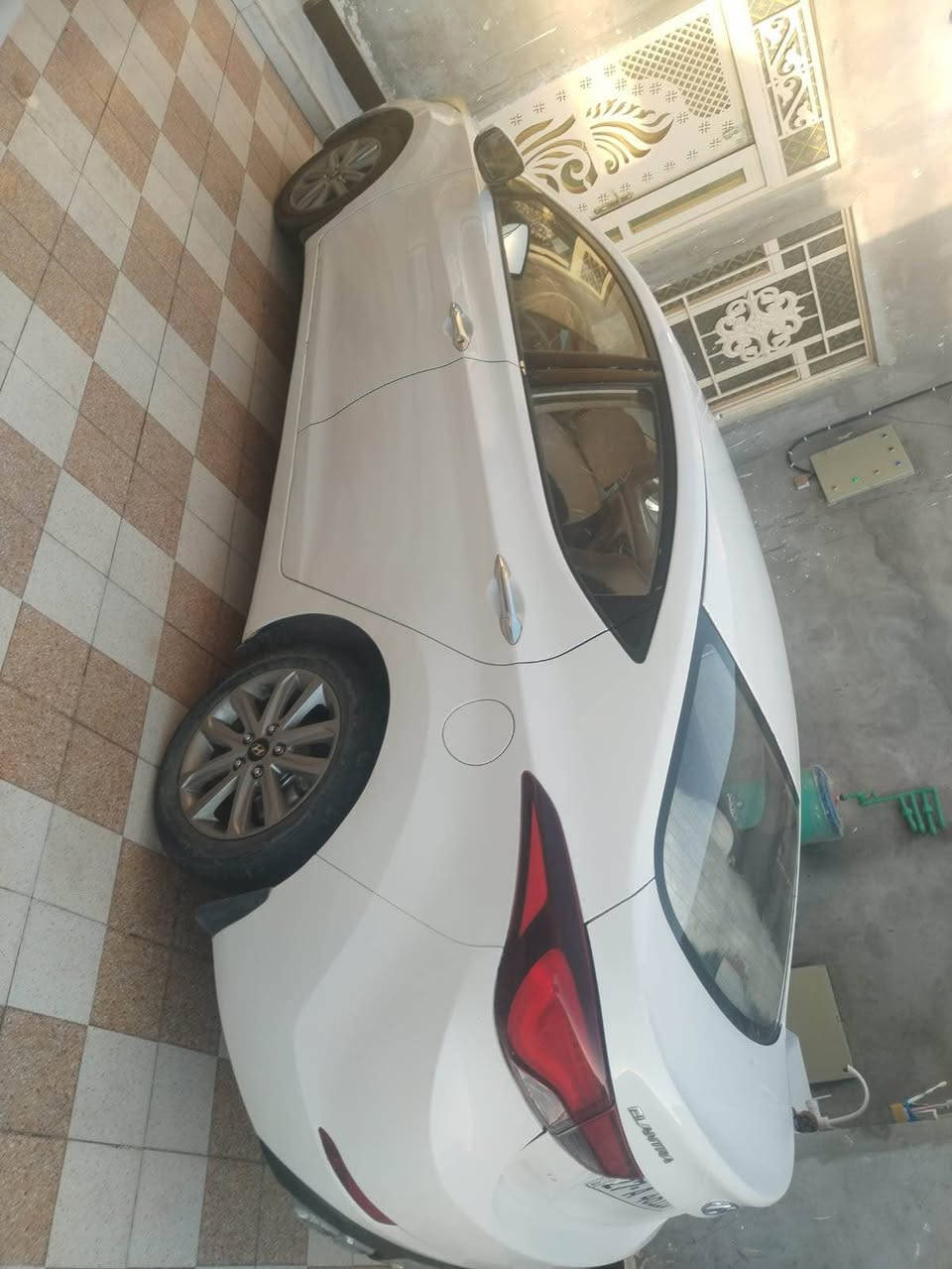 النترا 2015 خليجي محرك 1600 بأسمي رقم جديد السيارة نظيفة و جاهزة ما بيها اي نقص السعر 110 مكان السيارة ذي قار / الغراف للاتصال *********** ناصرية, ذي قار
