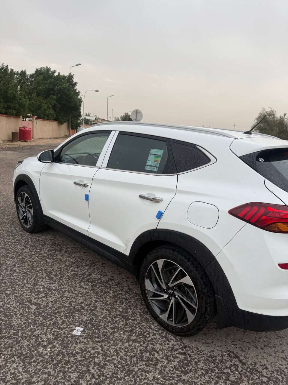 توسان 2019 خليجي كفاله عامه من كلشي حتى من البارد جديده كارتون السياره سنويه مجدده ل2030 بأسمنه  ماشيه 90 الف جاهزه للأخير مكينه كير تخم تاير توني شاده سياره مال بيت وعله ايدنه دوشمه أرضيات دوشمه كشنات غرفته شرط محافظين عليه  الشراي يتصل مكاني البصره دور النفط *********** Singapore
