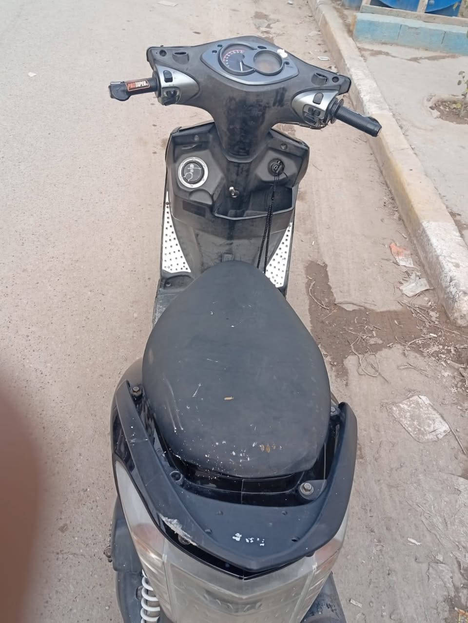 سلام عليكم دراجه سكنس فحل دراجه معدل والمكينه تخبل بوشه 58 ونص هاي الاثر مال كلبه سعر 550وبيها مجال حك الجيه أو مراوس ماكس عدله مكاني الزعفرانية الرقم ***********
