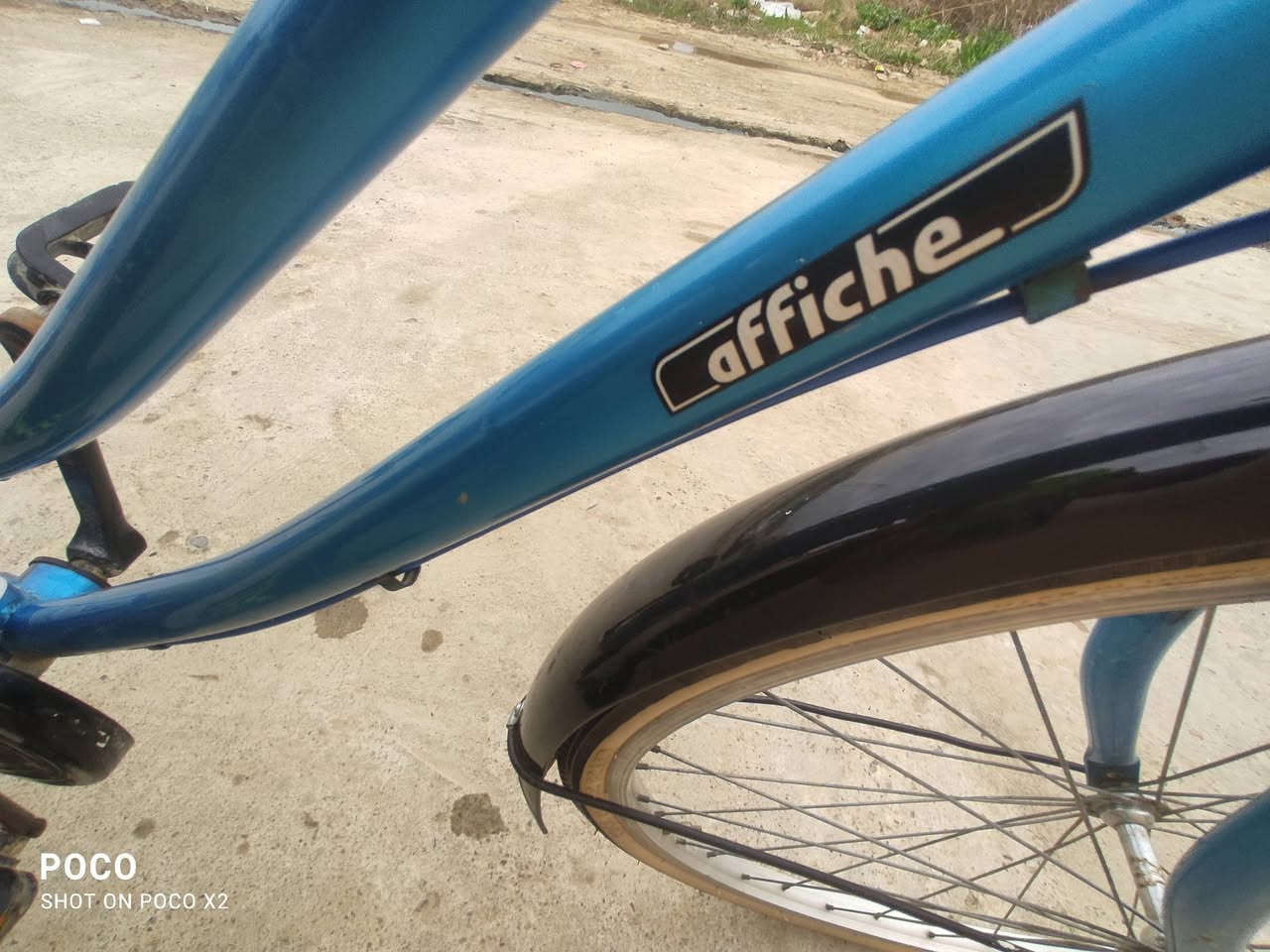 اسلام عليكم
بيسكل للبيع. 
الحجم 26.
موديل 19.
السعر 75وبي مجال. 
مكاني رشيدي.


**إذا كنت صاحب هذا الإعلان وتريد حذفه لأي سبب، رجاءا أرسل رسالة إلى الدعم الفني**