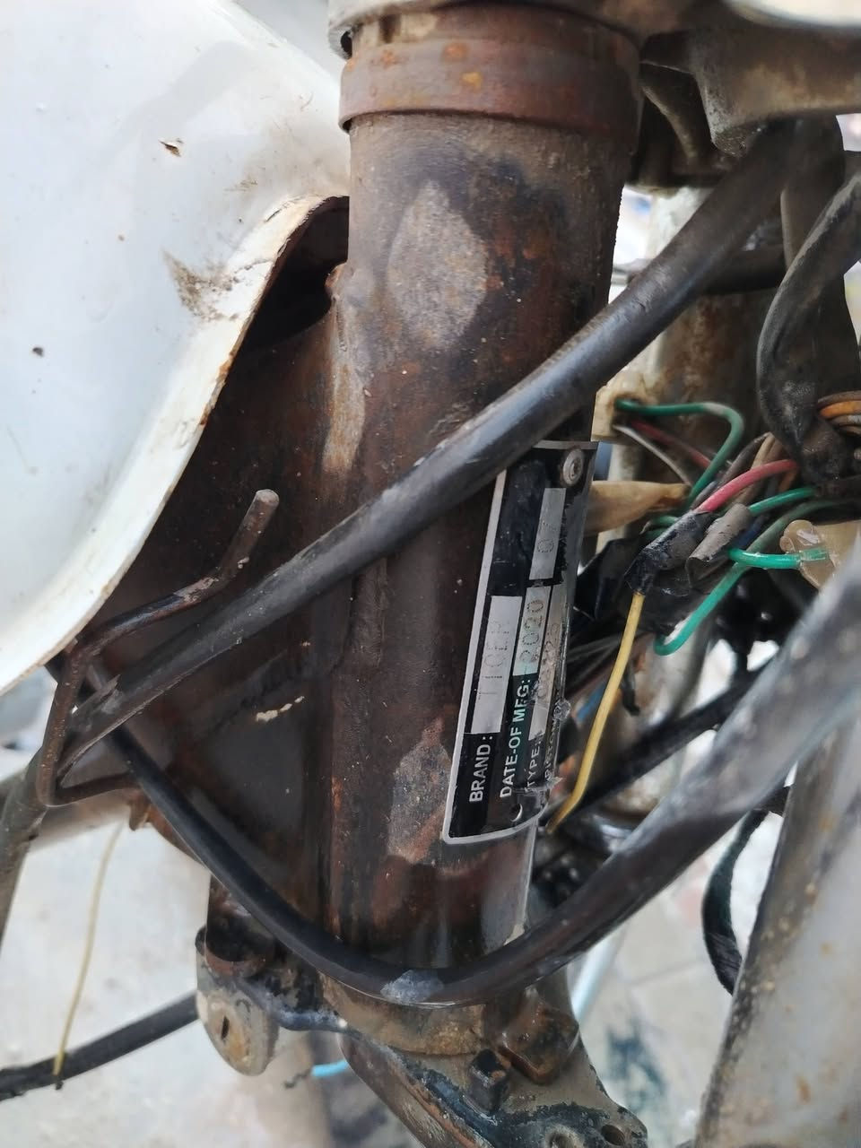 سلام عليكم دراجه للبيع أوراقه ضايعه مني ٤كير تايكر مديل 2020 هندر واحد تشتغل وين يعجبك اطلع سعر ١٧٥ بيه ودبلات تعبانه عوج تايرات جديد عنواني سيف سعد شراي ***********
