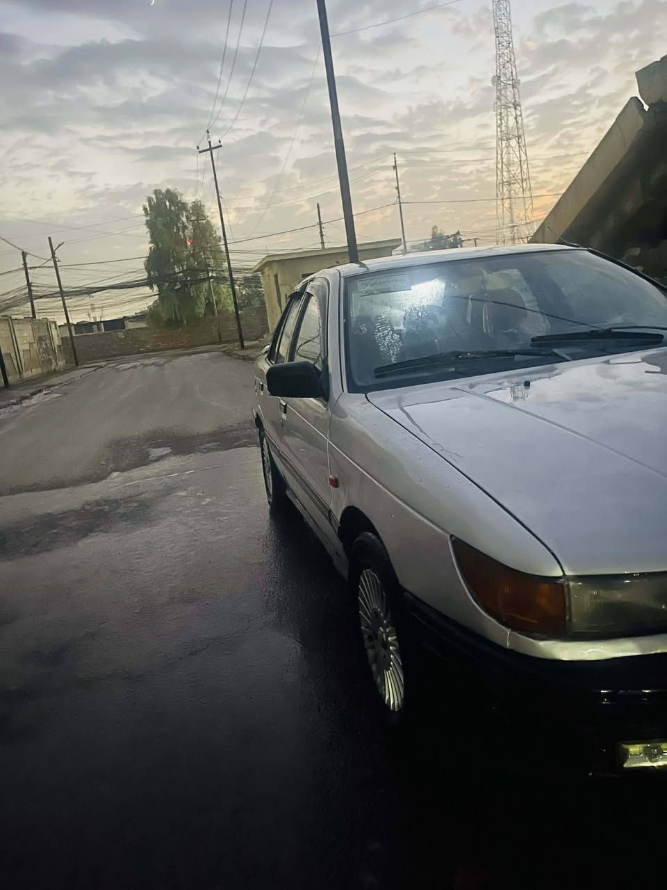 السلام عليكم سيارة مستبوشي لانسا موديل 92 السيارة باسمي كاربون موجود مكينة لاصرف لانفخ كير توماتيك السعر 37 وبيها مجال ***********
