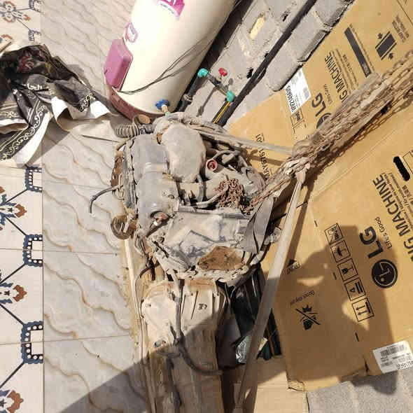 سلام عليكم للبيع دي فور جبير كرستال تحويره كامله شرط الفحص 180 عنوان ناصريه رقم الهاتف ***********
