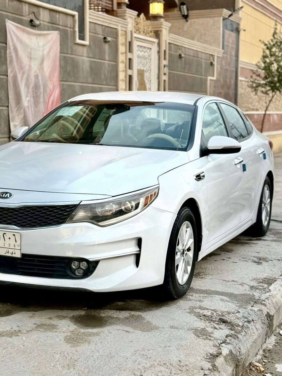 سلام عليكم كيا اوبتيما 2017
وراد امريكي مكينه 2400 GDI
مكينه وكير وحداديه وتخم تاير وباتري كارتون شرط
تبريد وتدفئه جاهزات ماشيه 83 الف ميل
رقم ذي قار باسمي سنويه لنهاية ال 26
السياره جديده وحلوه وجاهزه على اخر حبايه 
صور الحادث والسونار بل منشور 
ملاحضه اجت من امريكا بيه 3 قطع كلير شرط
مواصفات عاديه شاشه وكامره وتحكمات 
وضعيات قياده سعره 125 وبيه مجال بصيط
مكاني ناصريه مركز رقمي ***********
