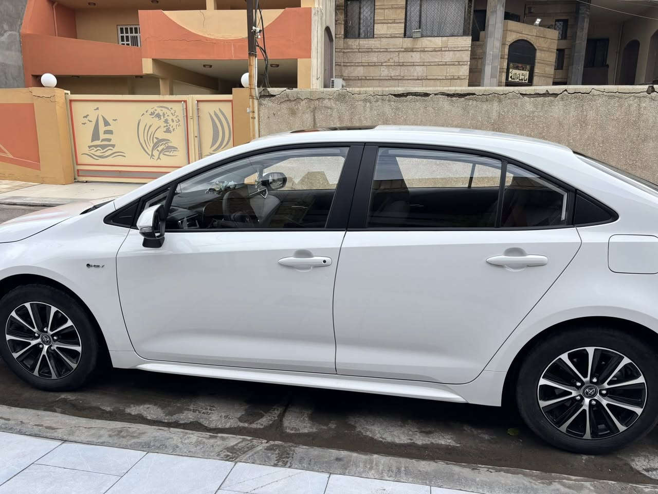 كورلا هايبرد موديل 25 ماشية 18 الف مكفولة من البارد والصبغ  سيارة رقم بغداد ب اسمي تحويل ثاني يوم مكاني بغداد

السعر خاص 
***********
