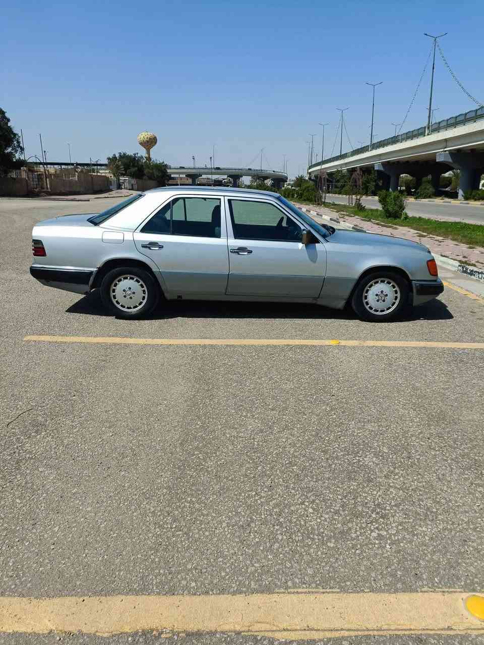 سلام عليكم مارسدس دب موديل 87 سنوية للـ 29 محرك vvt گير حدادية كهربائيات خير من الله السيارة جاهزة السعر 46 وبيها مجال  للبيع أو مراوس  المكان كربلاء ***********
***********
